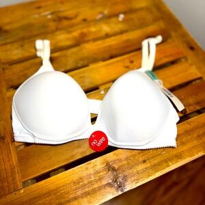 Vassarette Wireless Bra NWT